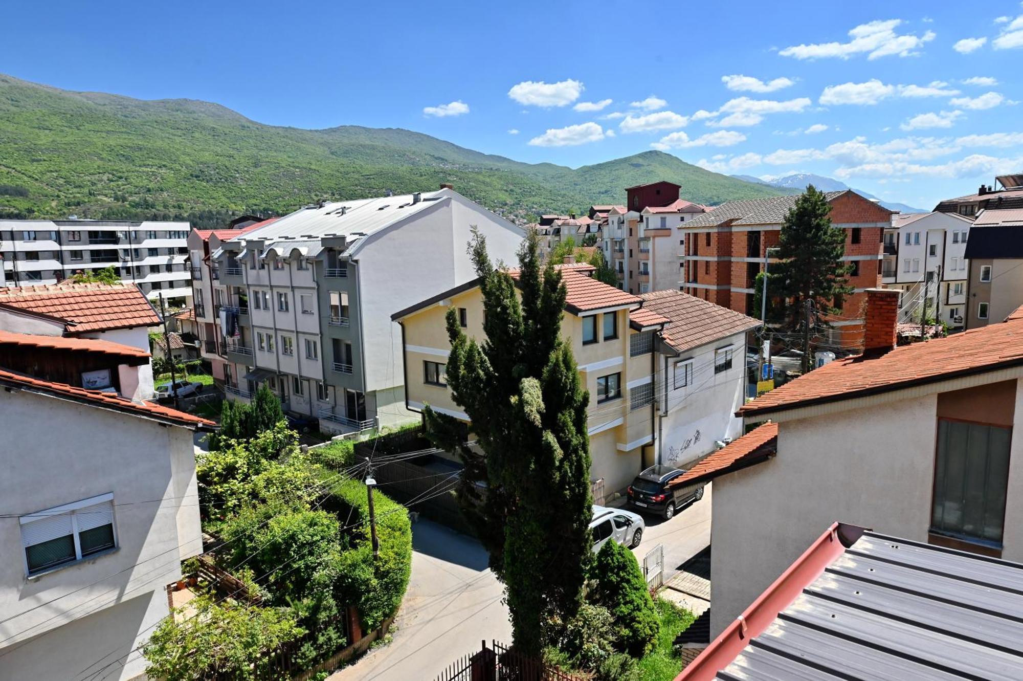 Blue Lake Hostel Охрид Экстерьер фото